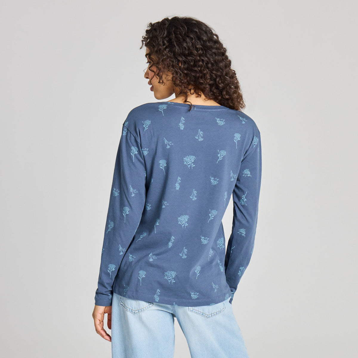 Women's Delicate Wildflower Pattern Long Sleeve product image 3