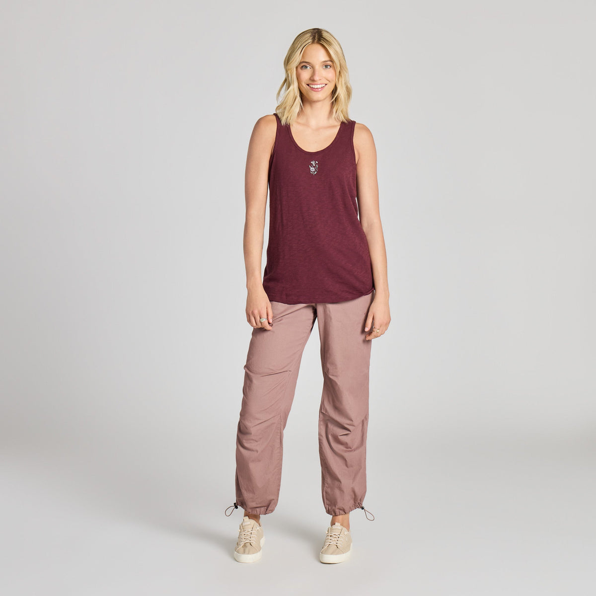 Women's Embroidered Zinnia Bouquet Slub Easy Fit Tank product image 5