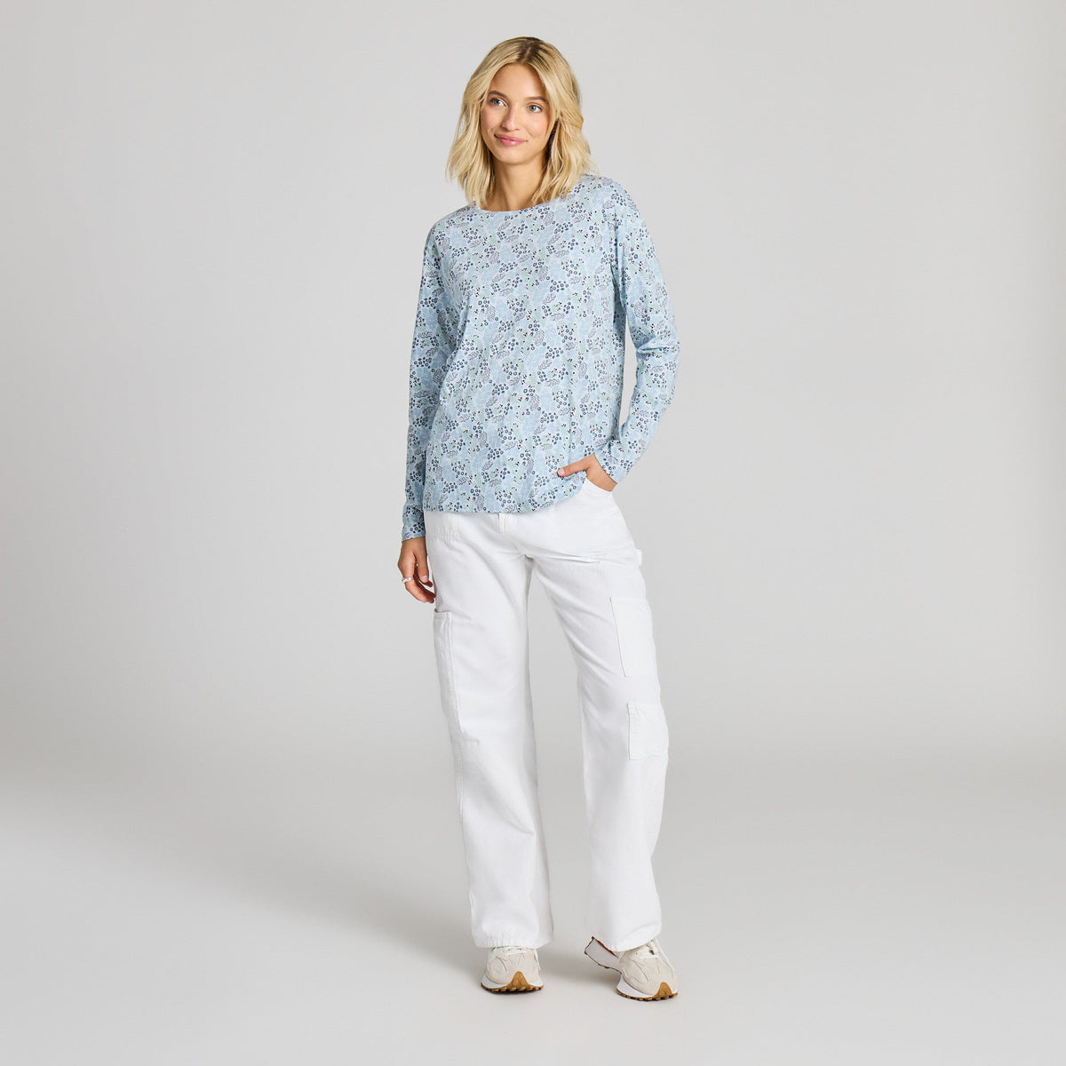 Women's Berry Floral Pattern Long Sleeve Crusher-LITE Easy product image 5